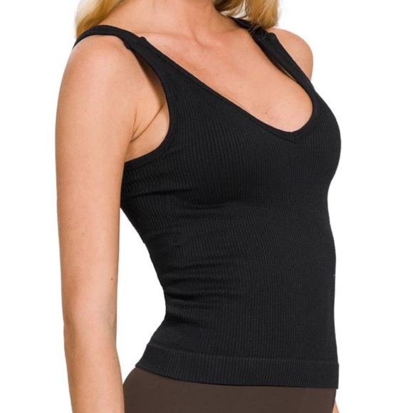 ✔️Set of 2 Zenana tanks - Picture 3 of 6